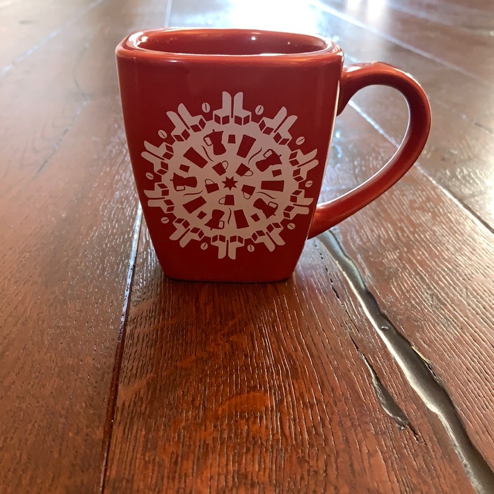 2004 Starbucks snowflake mug
